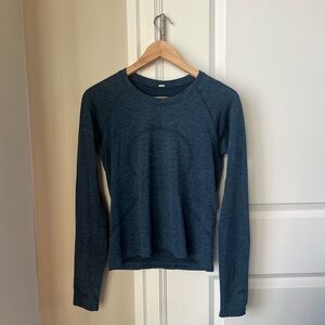 Lululemon Swiftly Tech Long-Sleeve Race Length Size 8 True Navy/Iron Blue